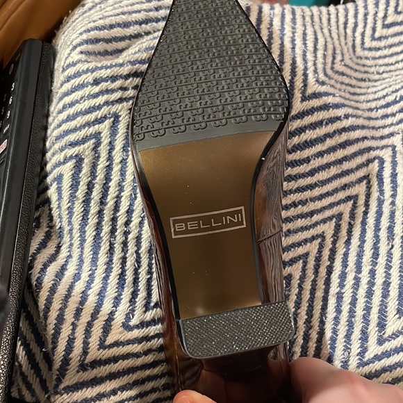 SOLD :: Vintage 90s Tortoise Shell Square Toe Pumps - Picture 10 of 10